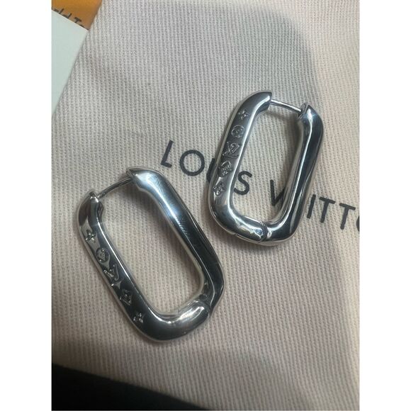 Louis Vuitton hoop earrings silvertone - Picture 3 of 5